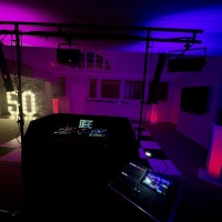 veuk-gallery-disco-1