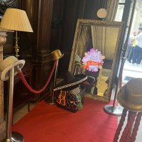 veuk-gallery-magic-mirror-1