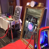 veuk-gallery-magic-mirror-3